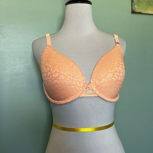 PINK Victoria’s Secret lacy bra